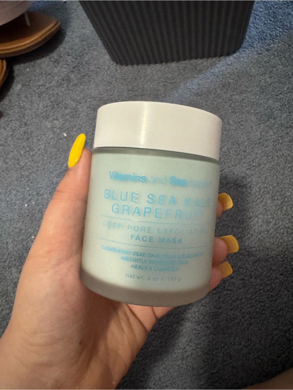Blue Sea Kale Grapefruit Deep Pore Exfoliating Face Mask - Light Blue